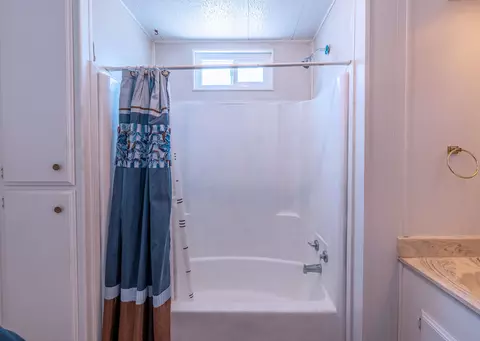 Bath - 84221 Corregidor Ave, Indio, CA 92201 photo 3 of 7