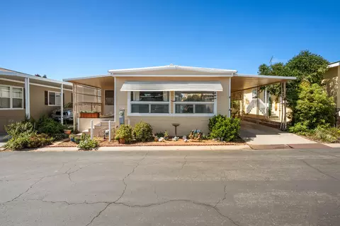 211 N Citrus Ave, Escondido, CA 92027