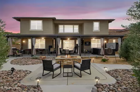 25334 High Noon Ct, Menifee, CA 92584