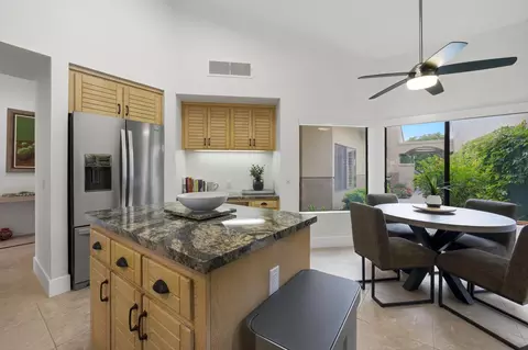 Kitchen - 80563 Pebble Bch, La Quinta, CA 92253 photo 3 of 4