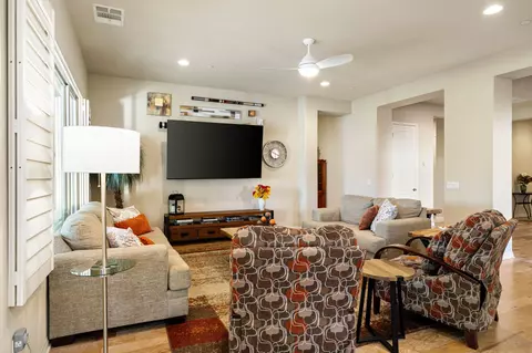Living - 81667 Avenida Viesca, Indio, CA 92203 photo 2 of 5