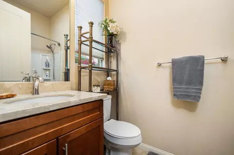 Bath - 81667 Avenida Viesca, Indio, CA 92203 photo 2 of 5