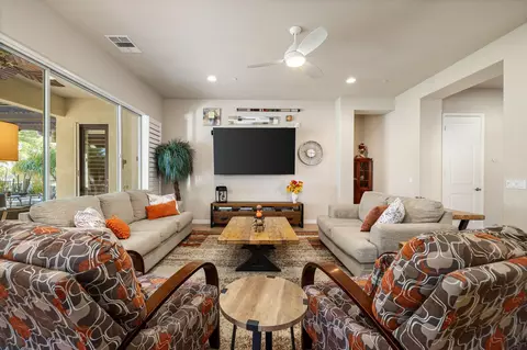 Living - 81667 Avenida Viesca, Indio, CA 92203 photo 3 of 5