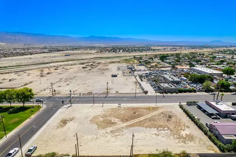12345 Jackson St, Indio, CA 92201 photo 6