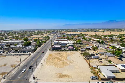 12345 Jackson St, Indio, CA 92201 photo 8