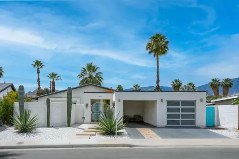 913 Arroyo Vista Dr, Palm Springs, CA 92264