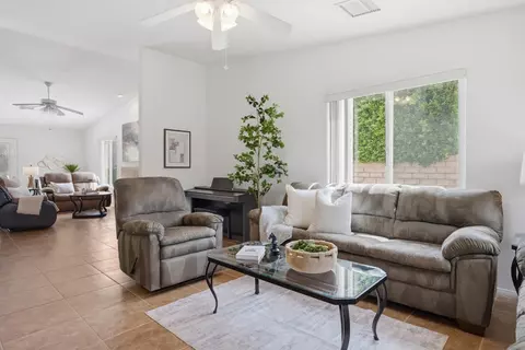 9560 Ekwanok Dr, Desert Hot Springs, CA 92240