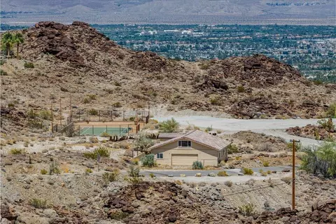 48900 Paisano Rd, Palm Desert, CA 92260