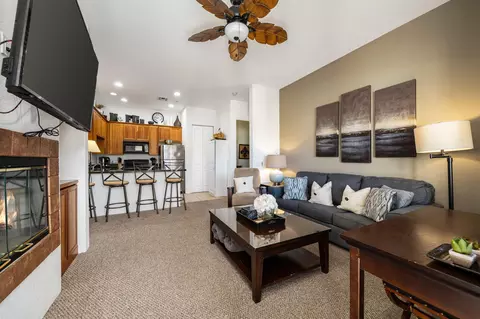 50630 Santa Rosa Plz, La Quinta, CA 92253
