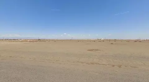 2142 Salton Arena St, Thermal, CA 92274