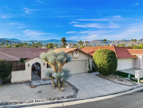 75451 Santa Fe Trl, Palm Desert, CA 92211
