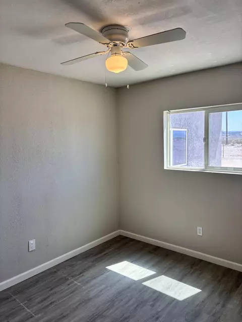 Bedroom - 76434 Encanto Dr, Twentynine Palms, CA 92277 photo 1 of 3