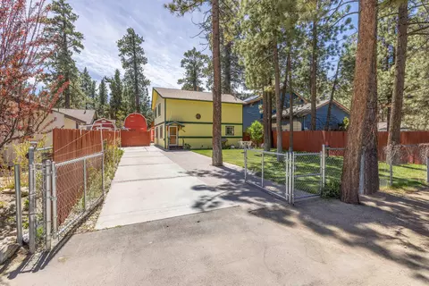 604 E Meadow Ln, Big Bear City, CA 92314