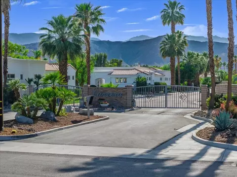 2 Carrera Pl, Rancho Mirage, CA 92270