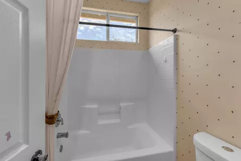 Bath - 82938 Generations Dr, Indio, CA 92203 photo 7 of 8