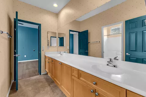 Bath - 82938 Generations Dr, Indio, CA 92203 photo 6 of 8