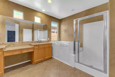 Bath - 82938 Generations Dr, Indio, CA 92203 photo 2 of 8