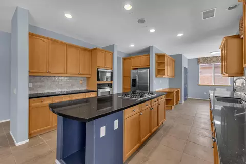Kitchen - 82938 Generations Dr, Indio, CA 92203 photo 2 of 10