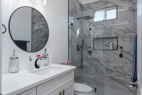 Bath - 49534 Lewis Rd, Indio, CA 92201 photo 3 of 3