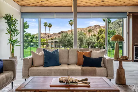 517 Desert Lakes Dr, Palm Springs, CA 92264