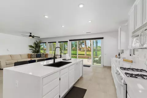 Kitchen - 49489 Douglas St, Indio, CA 92201 photo 3 of 5