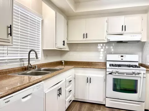 69530 Dillon Rd, Desert Hot Springs, CA 92241