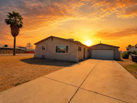 627 Bell Ln, Blythe, CA 92225