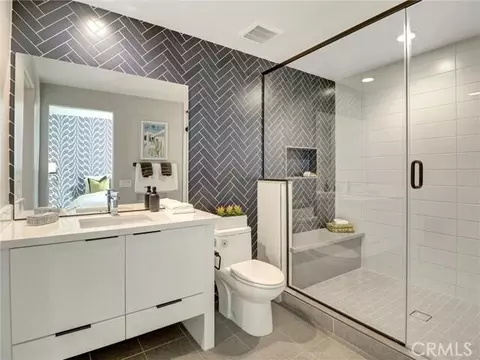 Bath - 706 Obsidian Loop E, Palm Springs, CA 92264 photo 7 of 8