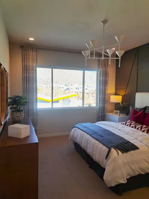 Bedroom - 730 Obsidian Loop E, Palm Springs, CA 92264 photo 1 of 4