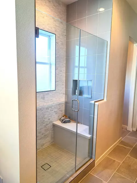 Bath - 730 Obsidian Loop E, Palm Springs, CA 92264 photo 2 of 4