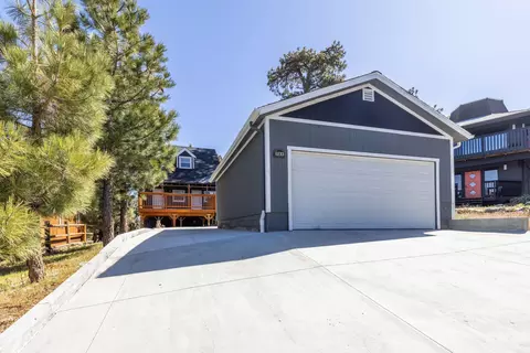 721 Villa Grove Ave, Big Bear City, CA 92314