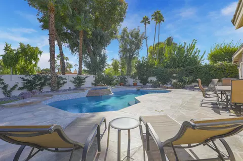 Exterior - 54 Sutton Pl E, Palm Desert, CA 92211 photo 4 of 13