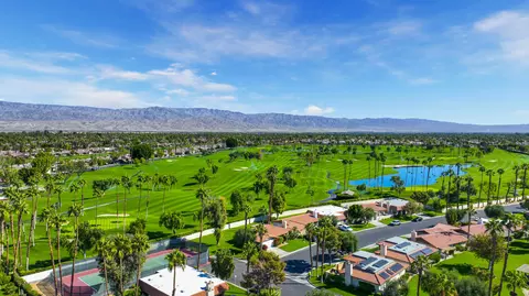 View/Area - 54 Sutton Pl E, Palm Desert, CA 92211 photo 4 of 5