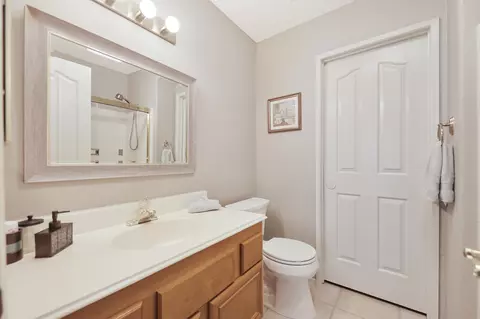 Bath - 54 Sutton Pl E, Palm Desert, CA 92211 photo 5 of 8