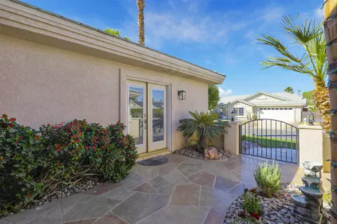 Exterior - 54 Sutton Pl E, Palm Desert, CA 92211 photo 2 of 13
