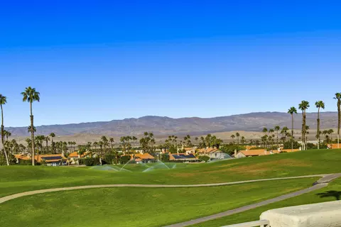 667 Vista Lago Cir N, Palm Desert, CA 92211