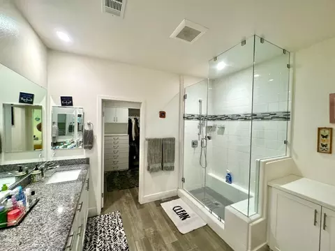Bath - 82570 E Mccarroll Dr, Indio, CA 92201 photo 3 of 4