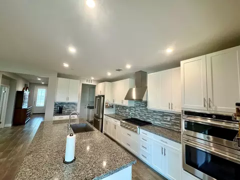 Kitchen - 82570 E Mccarroll Dr, Indio, CA 92201 photo 2 of 4