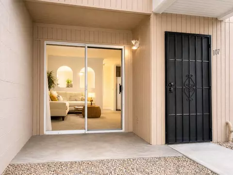 2825 N Los Felices Rd, Palm Springs, CA 92262