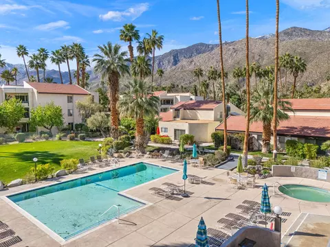 1552 S Camino Real, Palm Springs, CA 92264