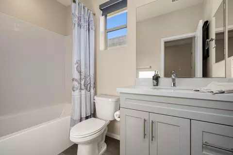 Bath - 51578 Golden Eagle Dr, Indio, CA 92201 photo 6 of 6