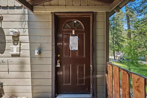 Entry Way - 22928 Laurel Ln, Crestline, CA 92325 photo 1 of 5