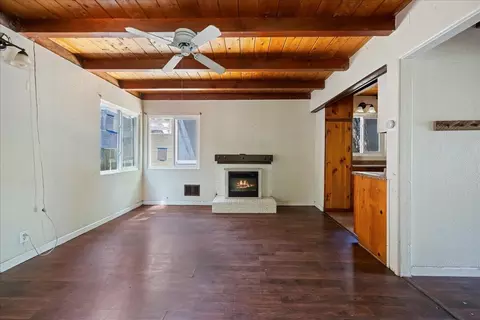 Living - 22928 Laurel Ln, Crestline, CA 92325 photo 2 of 3