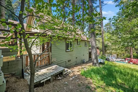 Exterior - 22928 Laurel Ln, Crestline, CA 92325 photo 10 of 15