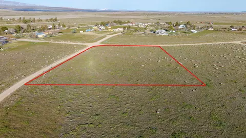 252 Eaglefall Ave, Fairmont, CA 93536 photo 6