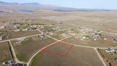 252 Eaglefall Ave, Fairmont, CA 93536 photo 7