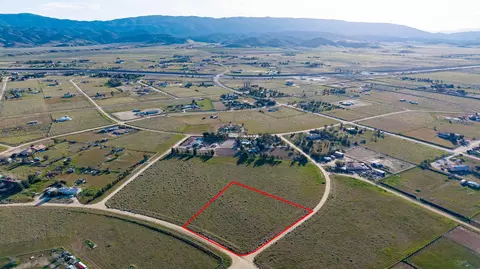 252 Eaglefall Ave, Fairmont, CA 93536