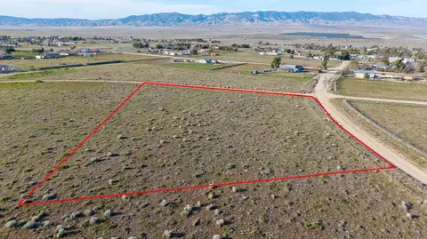 252 Eaglefall Ave, Fairmont, CA 93536 photo 8
