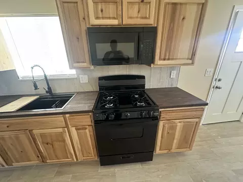 Kitchen - 82489 2nd St, Trona, CA 93562 photo 2 of 3