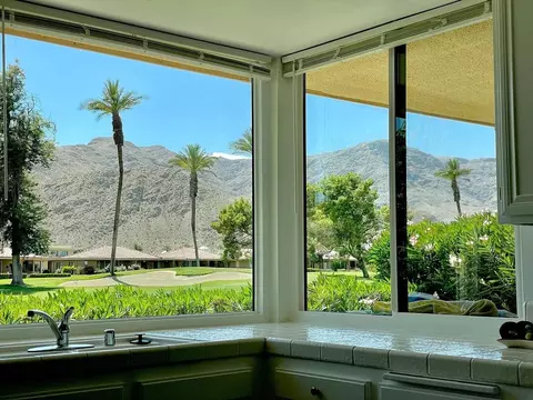 22 Palma Dr, Rancho Mirage, CA 92270